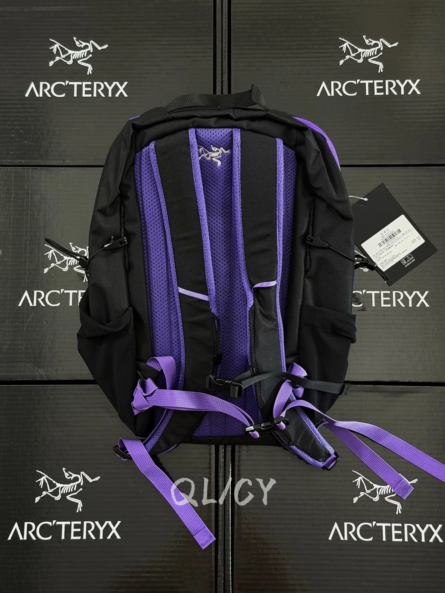 k 22 Arcteryx Mantis 16L Lightweight Same Style （ ） New Arrival 16 ！！！ ，YKK ， ， ！ ！ ！ 。 ！ ！ ：Black ：45*26*21.7